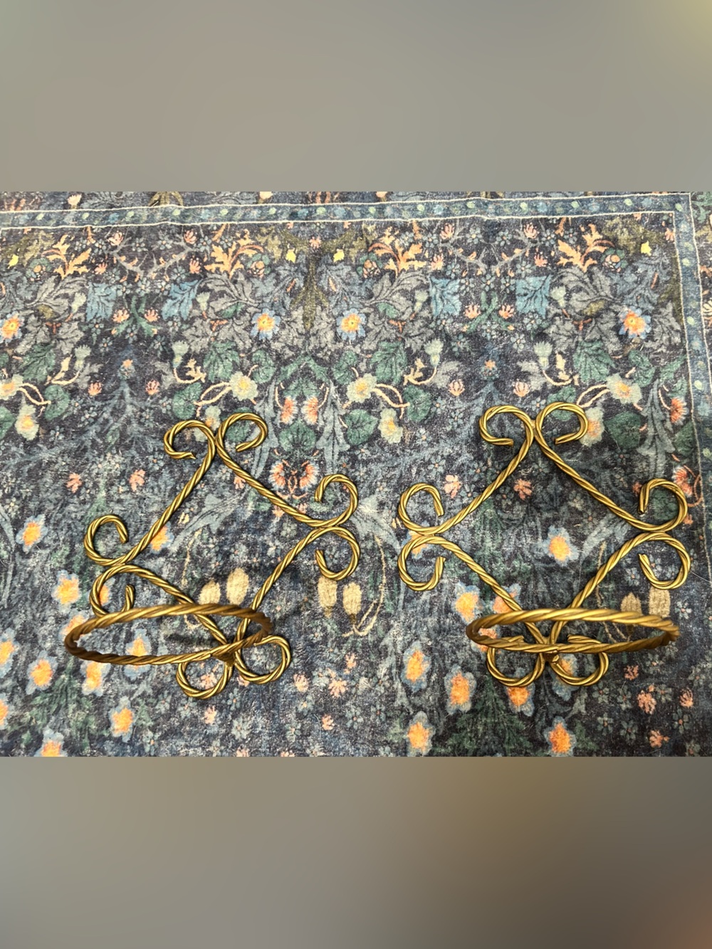 VTG Home Interiors Gold Twisted Metal Wall Sconces Plant Candle Holder Pair